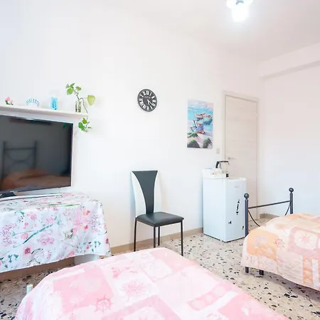 Pothos - Eng Ita - Air Conditioning Wi-fi Fridge Netflix Local Guide - Aria Condizionata, Frigo, Internet, Guida Locale 게스트하우스